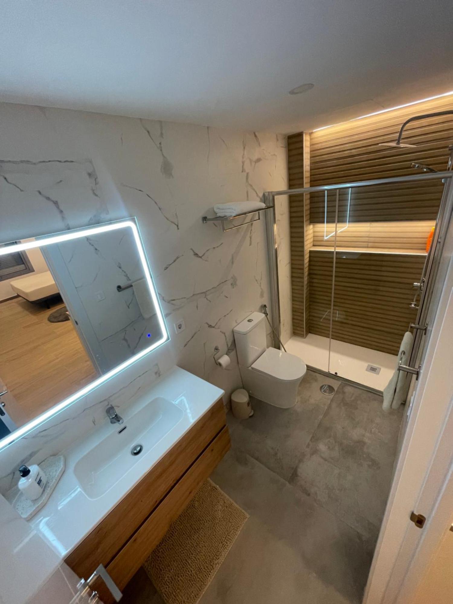 Infinity Apartment Alicante Buitenkant foto